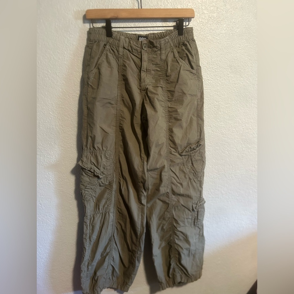 Urban outfitters bdg y2k low rise baggy cargo pants